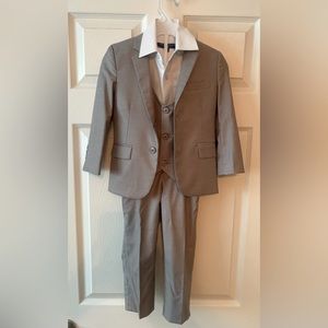 Boys Slim fit 3 piece suit with white buttoned down shirt